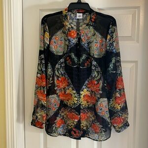 Cabi women’s button up floral blouse.  Size Large.